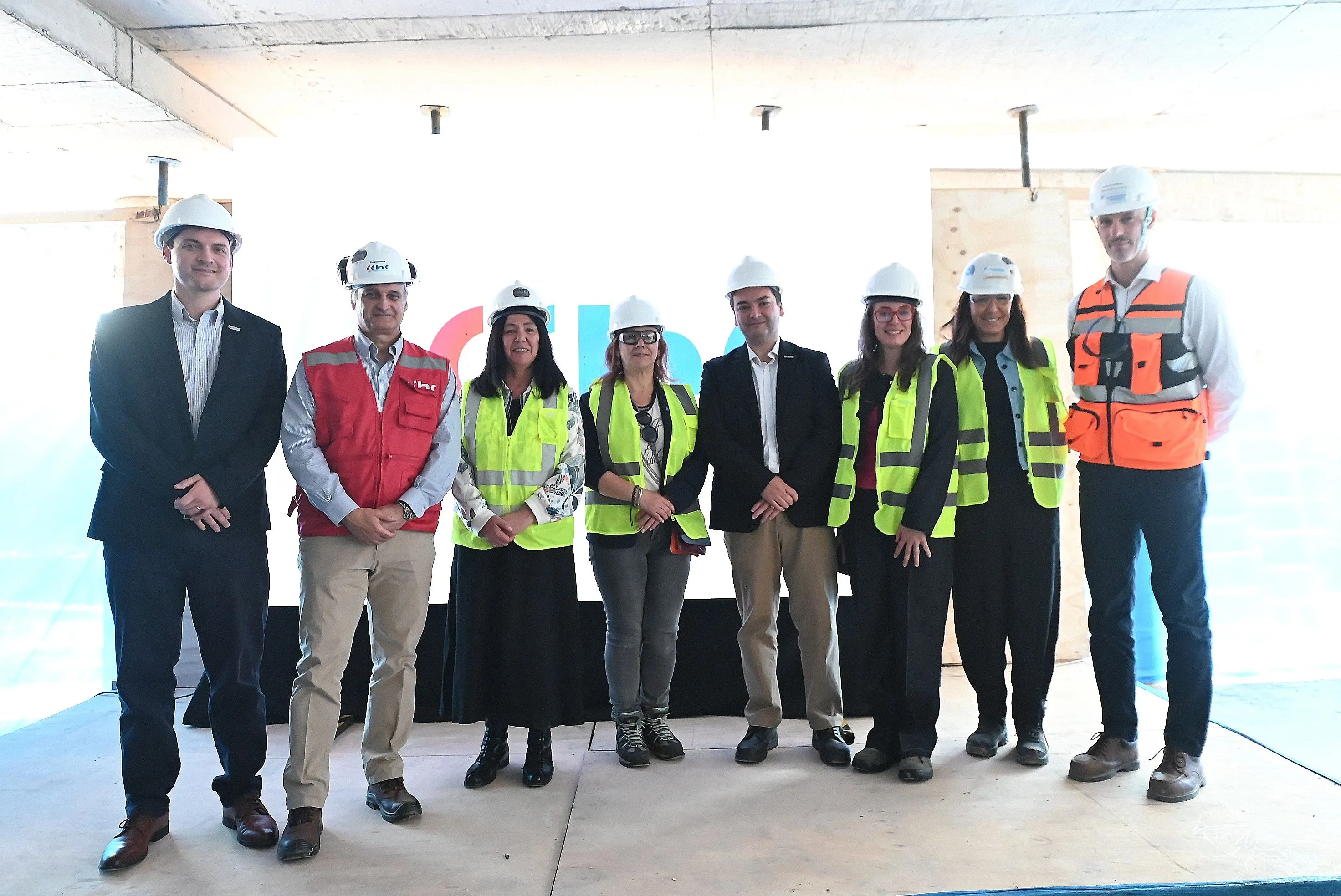 CChC destaca avances del programa “Construyendo a la Par” en hito por la Eliminación de la Violencia contra la Mujer